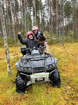 Прокат квадроциклов. Подарочные сертификаты Ultra Подарки Петрозаводск. Купить оригинальный подарок или подарочный сертификат на Прокат квадроциклов. Сервис UltraPodarki.ru Петрозаводск 8 800 505 95 30. 